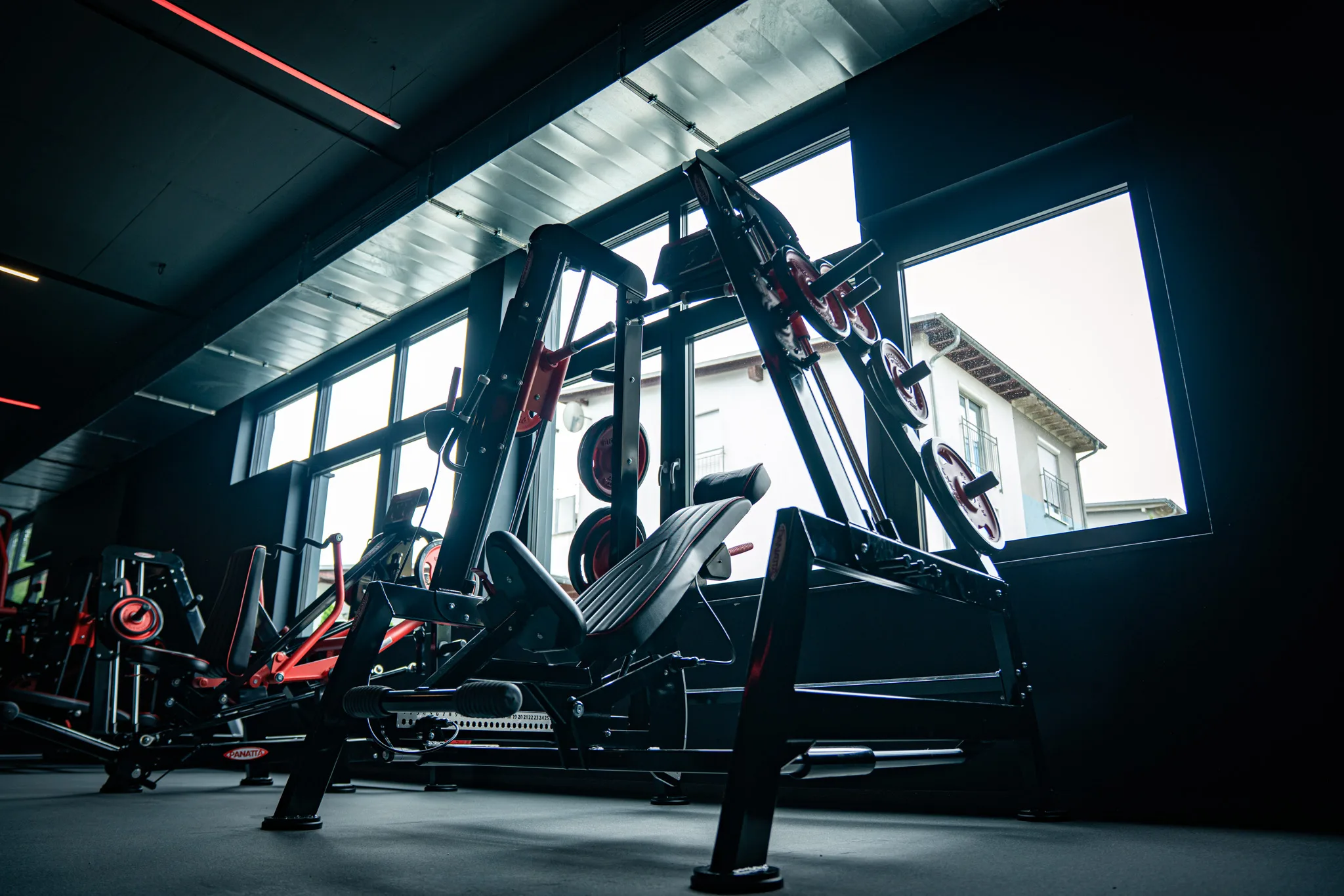 Trainingsbereich mit Langhanteln